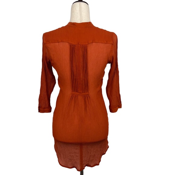 CHICO’S 100 % Burnt Orange Gauzy Pleated Button Down Lightweight 3/4 Sleeve Top - Picture 6 of 13
